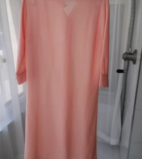 百搭外套，长款，可以搭吊带，小背心都可。L...