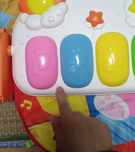 贝恩施宝宝钢琴健身架 99新，拆开来看了下...