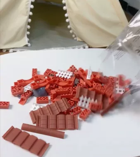 纽奇升级款盖房子清仓! 娃亲手用“真砖实瓦...