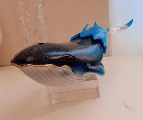 装饰品 摆件 水晶台+蓝鲸鲨  几乎全新 ...