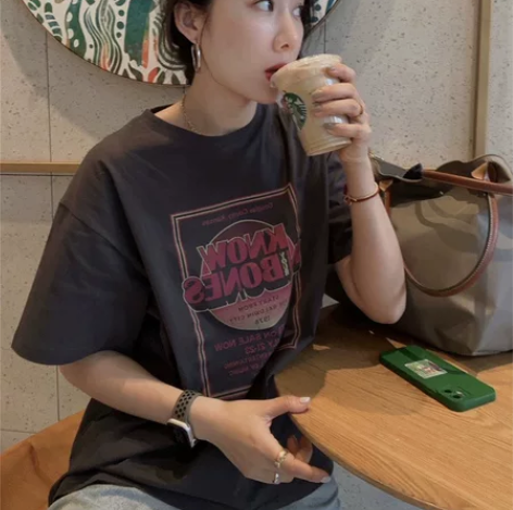 大瑜同款 深灰短袖T恤 s码穿一洗二，作旧...