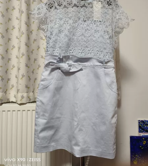 马克华菲带吊牌L码棉质拼蕾丝淡蓝色裙子 衣...