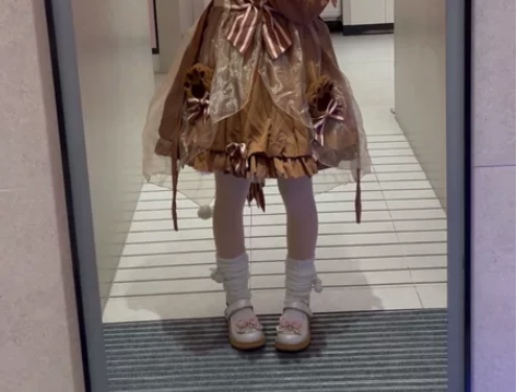 出泡泡熊家花苞裙！！配饰全部都在 是第一批...