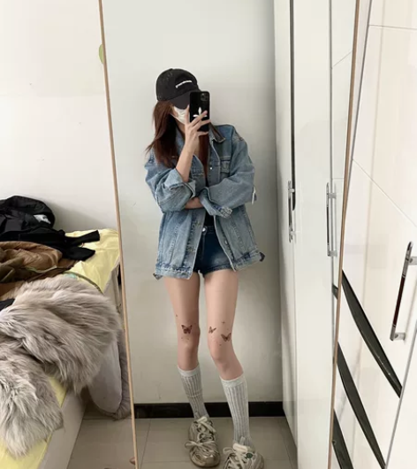 情侣款破洞牛仔外衣 m码 男女同款 原相机...