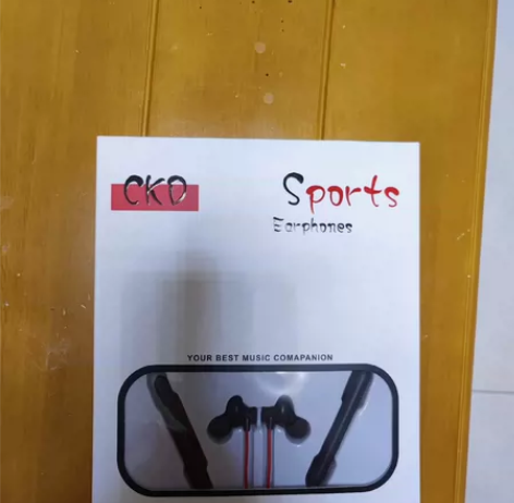 全新运动耳机 20元 不包邮 不退不换 感...