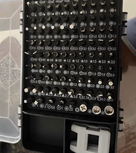 [全新特价清货] 115合1螺丝刀套装多功...