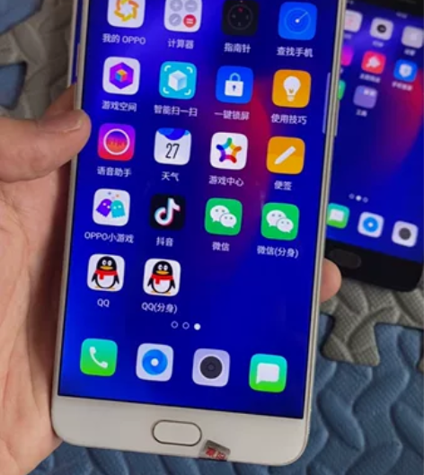 搬砖失败出100台二手机，oppo R9S...