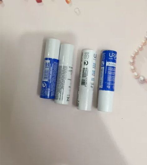 转让～依泉润唇膏全新未拆封正品包邮特润滋润...