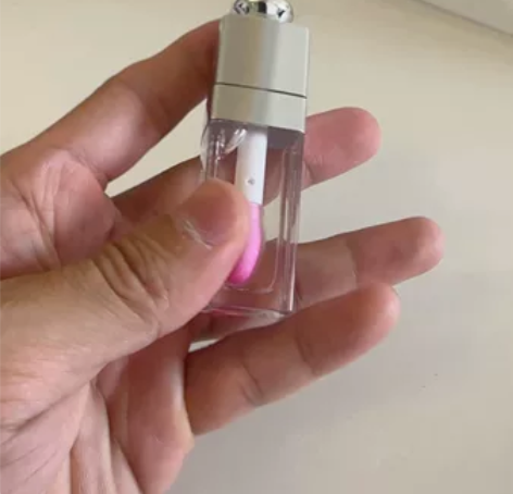 Dior全新魅惑润唇油！6ml，000色号...