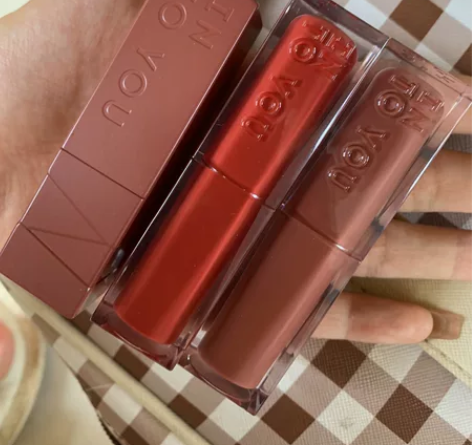 into you镜光口红05 08 哑光口...