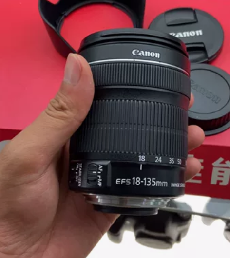 佳能18-135stm二代镜头，这款镜头是...