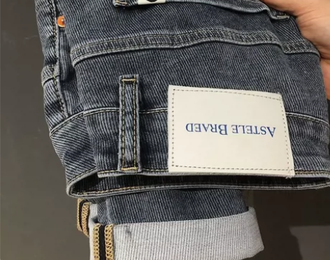 便宜处理仓库:男士牛仔裤质感舒适 纯棉面...