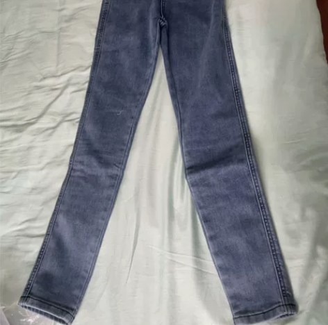 #搬家好物提前出 牛仔裤s码，感觉这个码偏...