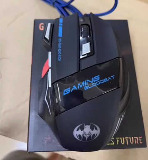 全新未拆封！幽蝠GM02鼠标 7D有线游戏...