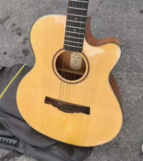 表面特别光滑可以看出来特别新，台湾那边的吉...