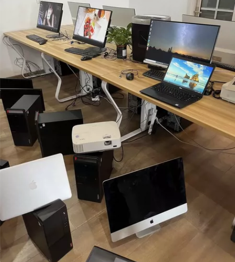 出个人开公司用办公设备，使用一年现在九成新...