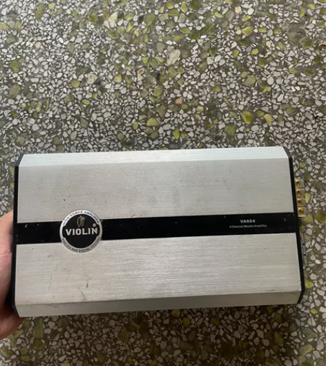 自己车卖了拆下来的 德国小提琴功放1000...