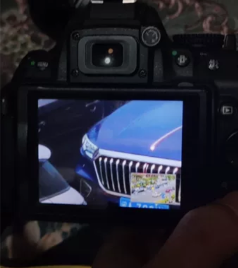 95新尼康d5200 + 18-55mm变...