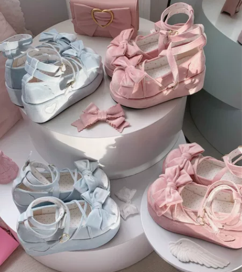 浣熊吐丝橱窗娃娃厚底鞋 鞋底前3后6（厘米...