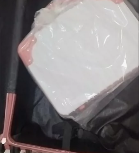 宝贝是全新的,我买多了谁要是喜欢,赶紧把宝...