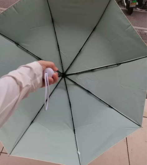 榭安比清仓手动大伞，特价包邮30一把，只剩...