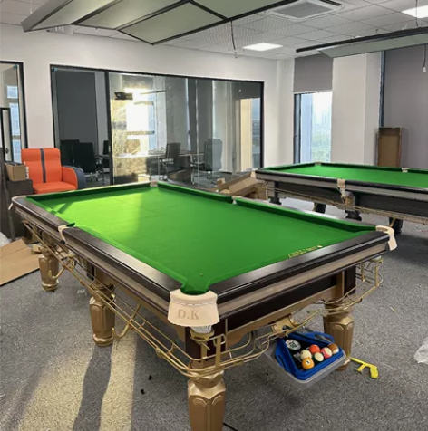 全新高端台球桌，价格不高，打杆非常好，有兴...