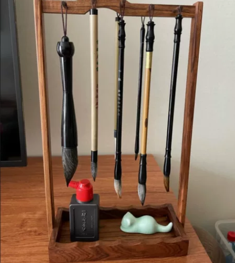 毛笔笔挂笔架 全新荣宝斋 小桥流水笔挂 只...