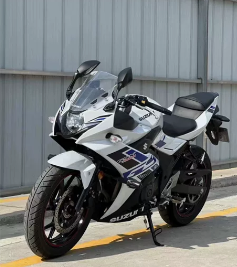 23年7月铃木gsx250 个人一手准新1...