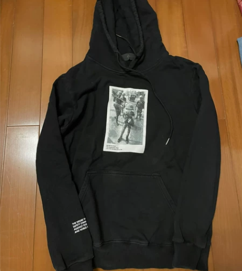 男士卫衣，M码。老公换季衣服。他胖了，穿不...