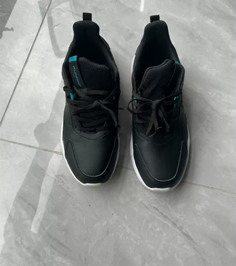 361度运动男鞋皮面防水轻便减震跑步鞋 感...