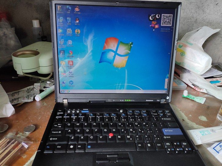 ThinkPad T60,保养很好,成色很...