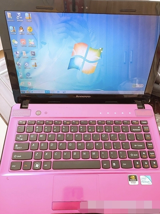Lenovo联想笔记本电脑一台（全粉色），...