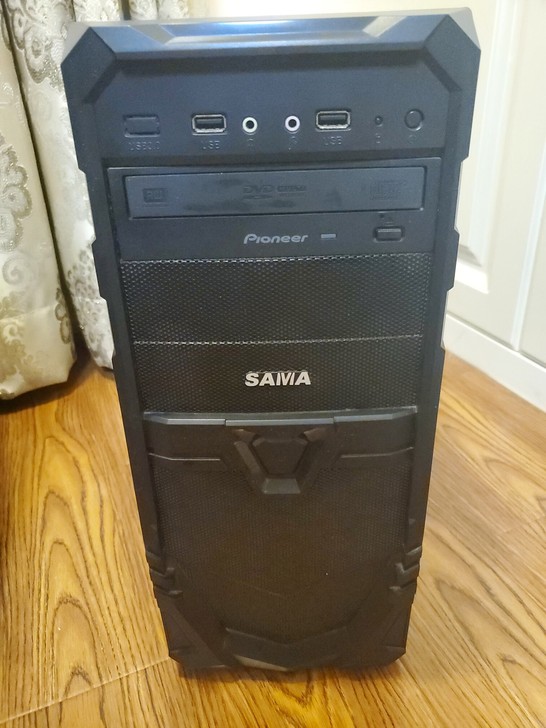 先马SAMA电脑机箱，总体9成新，附送先锋...
