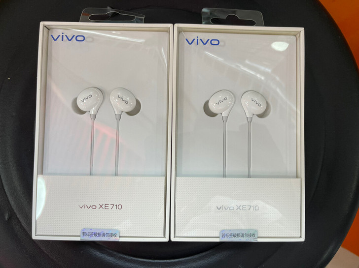 vivo xe710入耳式耳机3.5mm接口