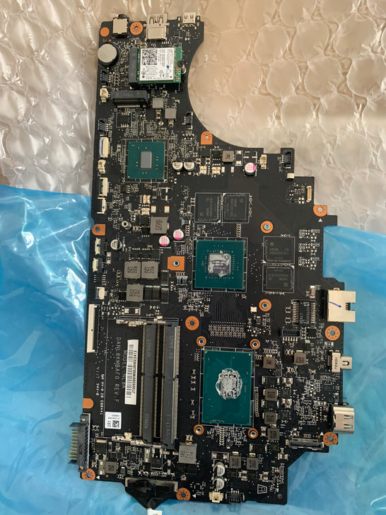 二手雷神笔机主板 I7-7700HQ SR...