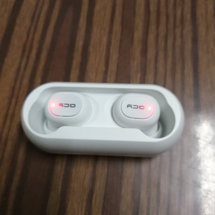 全新QCYT1耳机,连接方便,音质清晰,优...