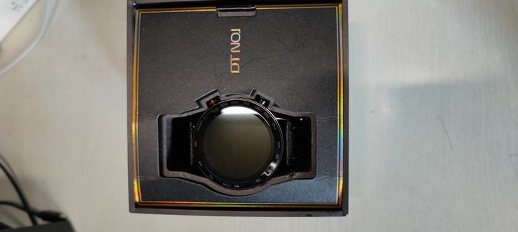 DTNO.I智能手表 用过一次,99新。