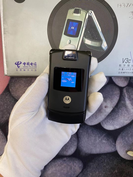 摩托罗拉v3c，成色杠杠的，