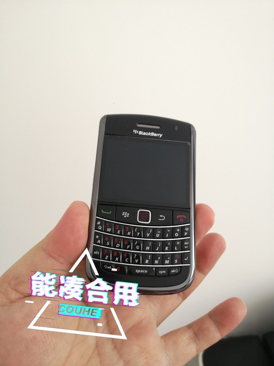 黑莓手机全网通,应该大概是8500,忘记了...