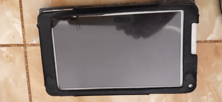 8寸酷比魔方平板当配件卖,二手物品拍后默认...