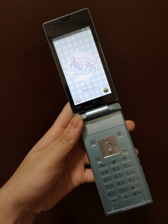 夏普007sh，外观如图，自定义为9新，屏...