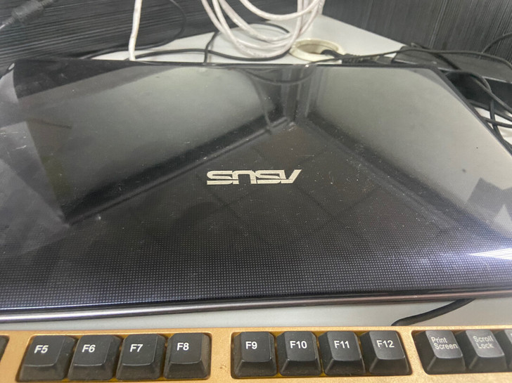 华硕笔记本便宜甩。华硕K55VD