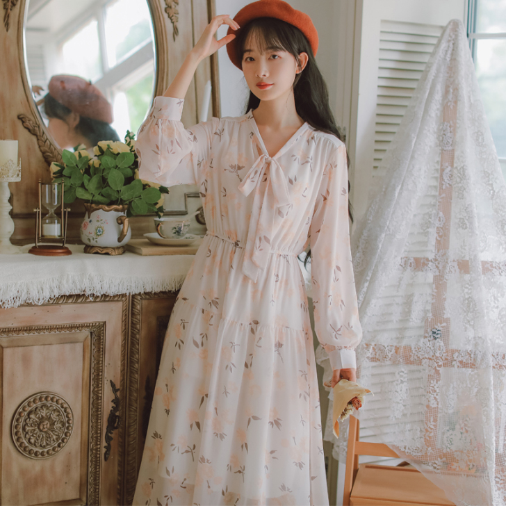 秋冬2019新款加绒打底连衣裙长袖法式复古...