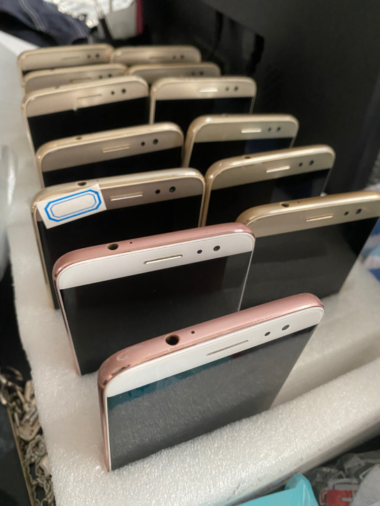 华为手机麦芒5 4＋64共13台，刚买的，...