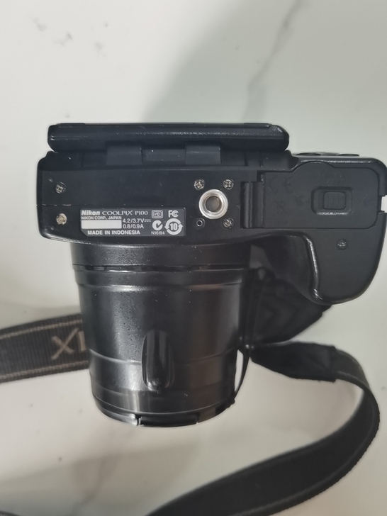 尼康p100相机