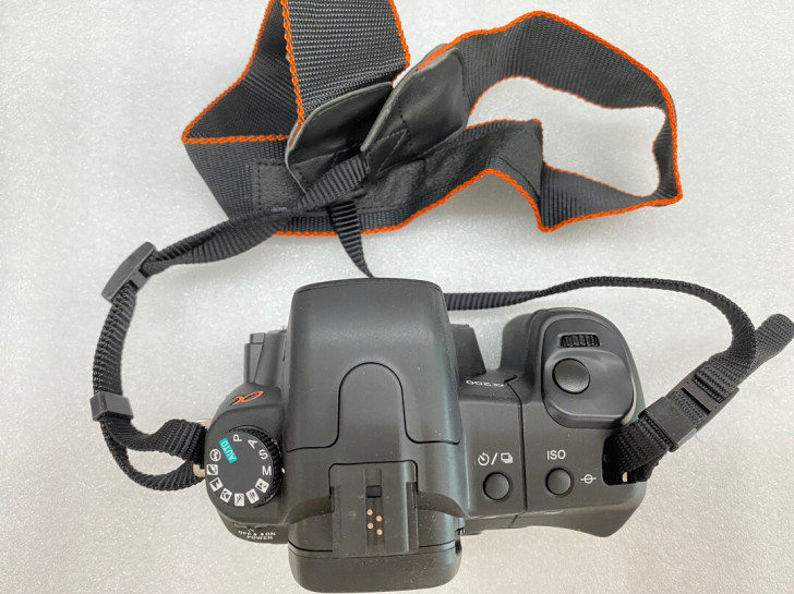 索尼DSLR-A200数码单反相机单机，成...