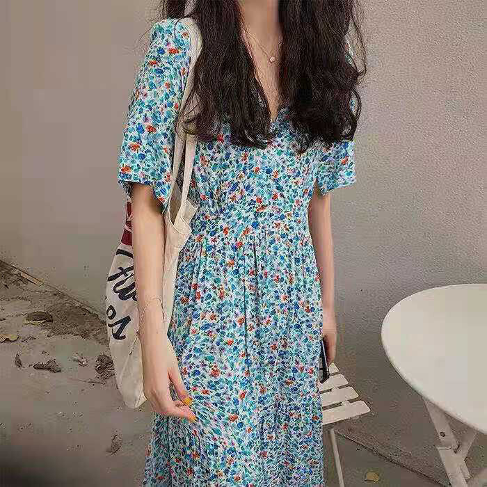 韩版泫雅风甜美百褶碎花V领连衣裙长裙女