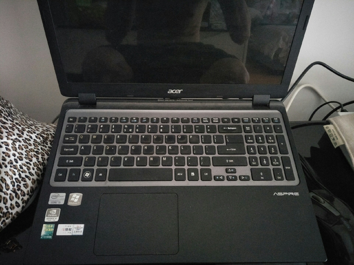 女生自用，宏基T 3-581G  当时买来...