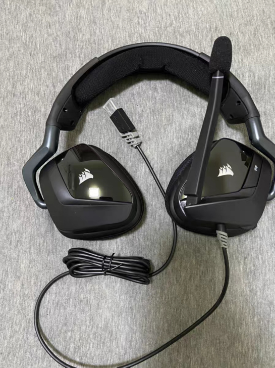 海盗船VOIDPRO天行者RGB幻彩头戴式...