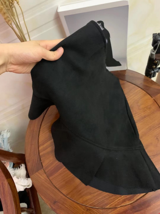 不规则开叉鱼尾半身裙全新，S码。质量特别好...